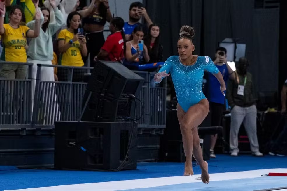 Rebeca Andrade conquista ouro no salto e brilha no Pan do Rio