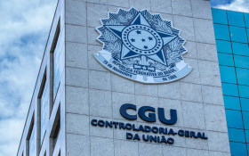 Ap&oacute;s alerta da CGU, minist&eacute;rio reduz licita&ccedil;&atilde;o em R$ 2 bilh&otilde;es