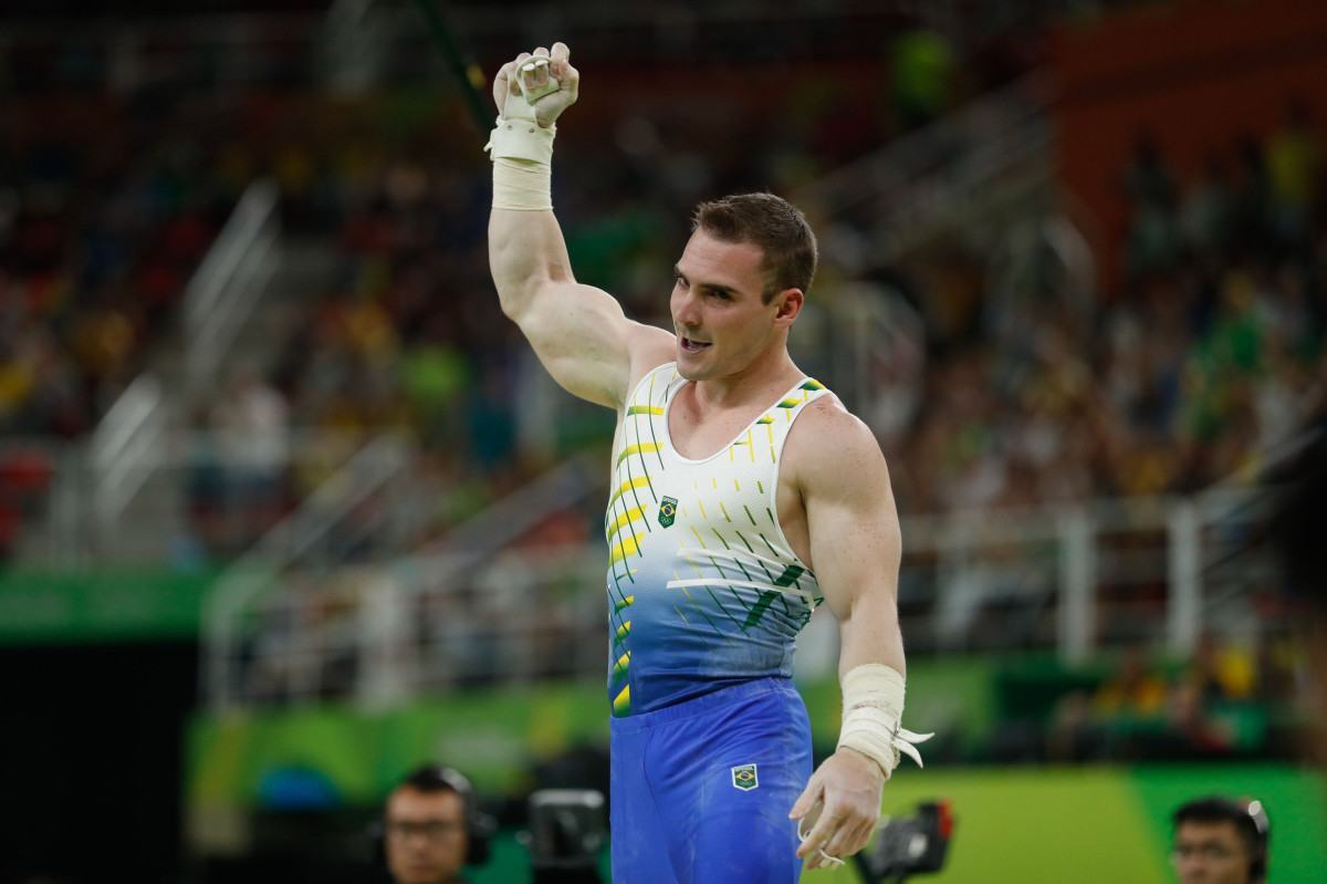 Arthur Zanetti celebra nova gera&ccedil;&atilde;o da gin&aacute;stica e revela nova fase da carreira