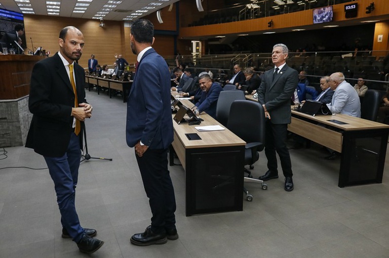 C&acirc;mara de Campinas aprova LDO de 2027 e reajuste de servidores