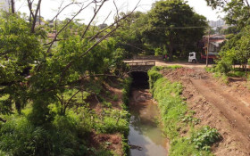 CORREIO grande campinas | Problema de drenagem na SP‑101 interdita ponte em Hortol&acirc;ndia