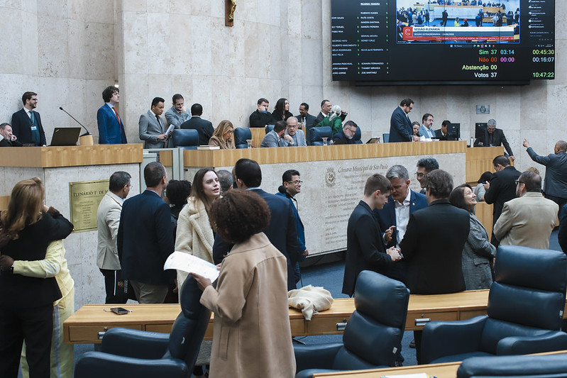 C&acirc;mara aprova LDO de 2027 com previs&atilde;o de R$ 138,6 bi