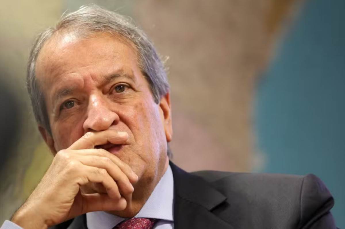 Valdemar antecipa volta dos EUA ap&oacute;s briga entre Michelle e Fl&aacute;vio