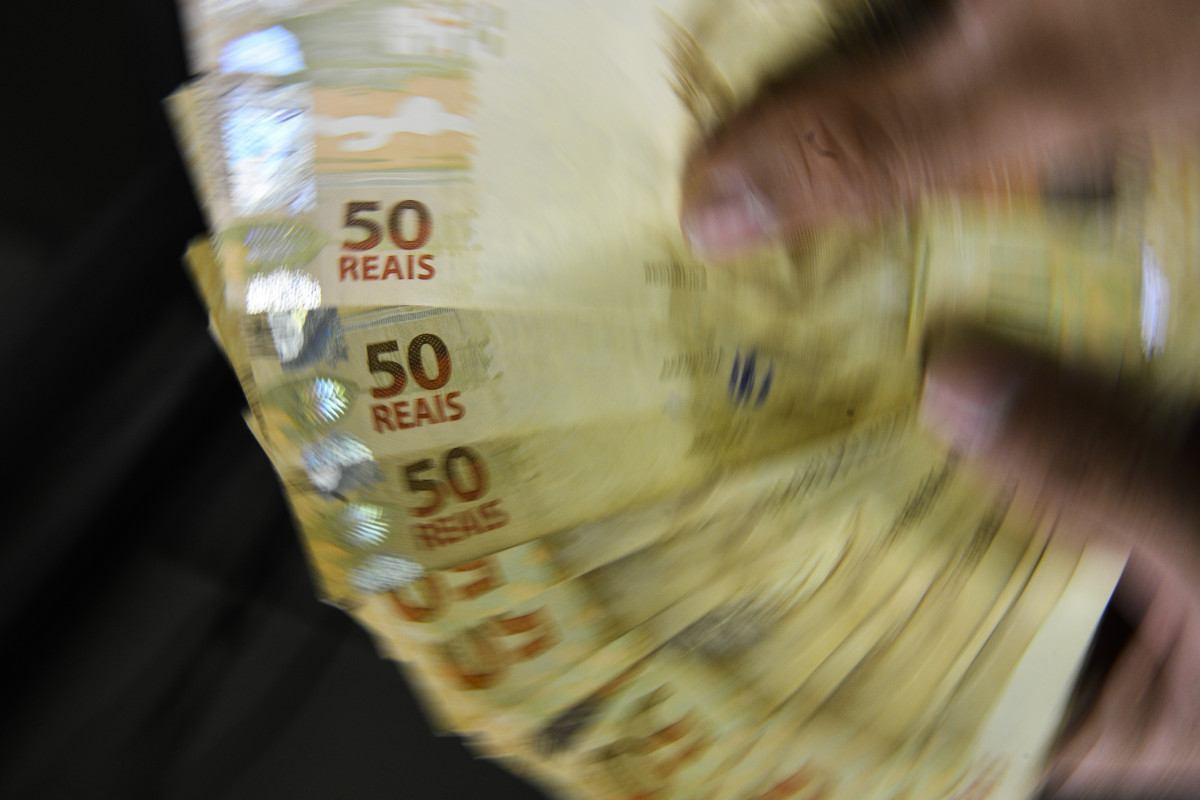 D&iacute;vida P&uacute;blica sobe 2,66% em maio