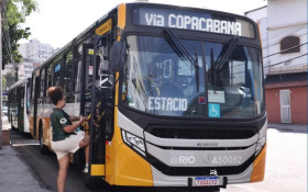 Nova proposta de reajuste salarial desagrada rodovi&aacute;rios