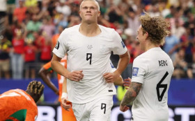 Noruega vence e confirma duelo com o Brasil nas oitavas de final da Copa