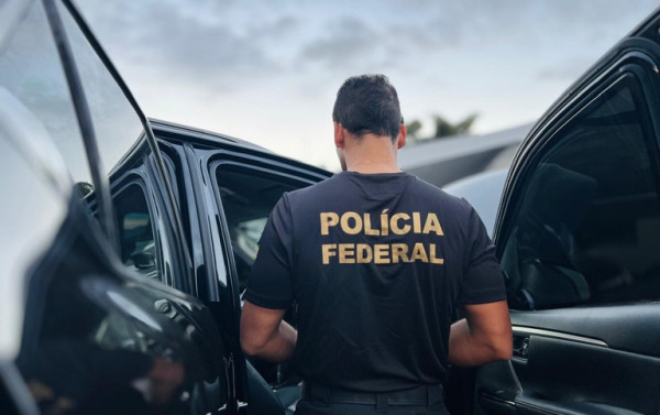 PF faz opera&ccedil;&atilde;o contra tr&aacute;fico internacional de coca&iacute;na para Europa