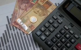 Nova lei prorroga benef&iacute;cios de ICMS para v&aacute;rios setores