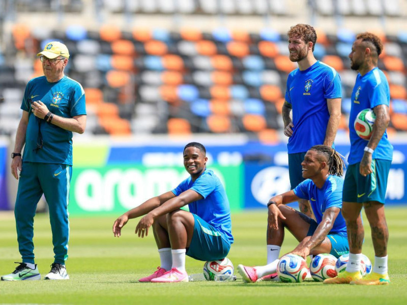 Sele&ccedil;&atilde;o Brasileira se prepara para o duelo contra a Noruega