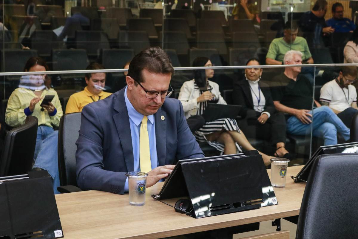 Vereador prop&otilde;e programa para moderniza&ccedil;&atilde;o de t&aacute;xi