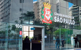 C&acirc;mara aprova 280 projetos no 1&ordm; semestre de 2026
