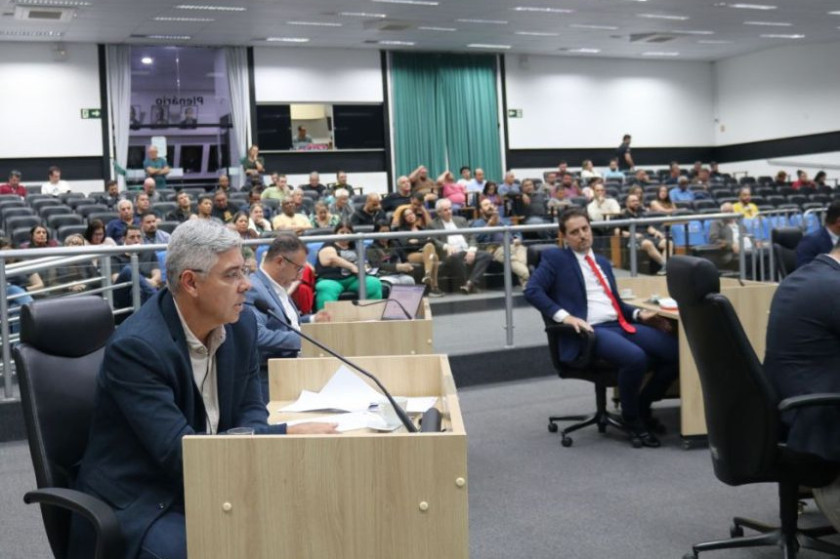 Legislativo de Paul&iacute;nia aprova diretrizes do Or&ccedil;amento de 2027