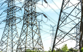 Vereador pede for&ccedil;a‑tarefa contra quedas de energia