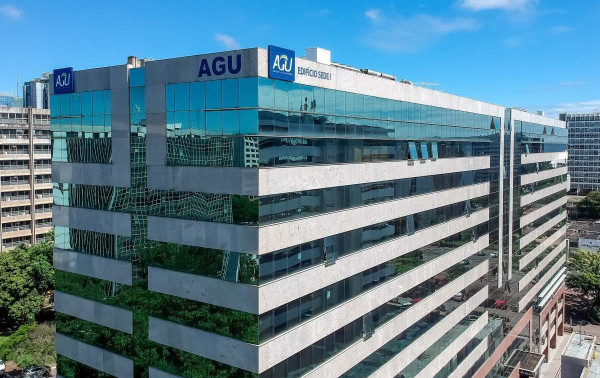 Concurso da AGU com 170 vagas para carreiras jur&iacute;dicas
