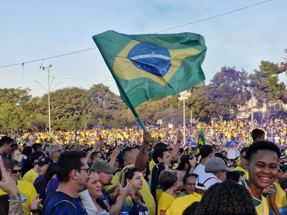 Arena do Torcedor bate recorde em Campinas, mas elimina&ccedil;&atilde;o do Brasil frustra festa