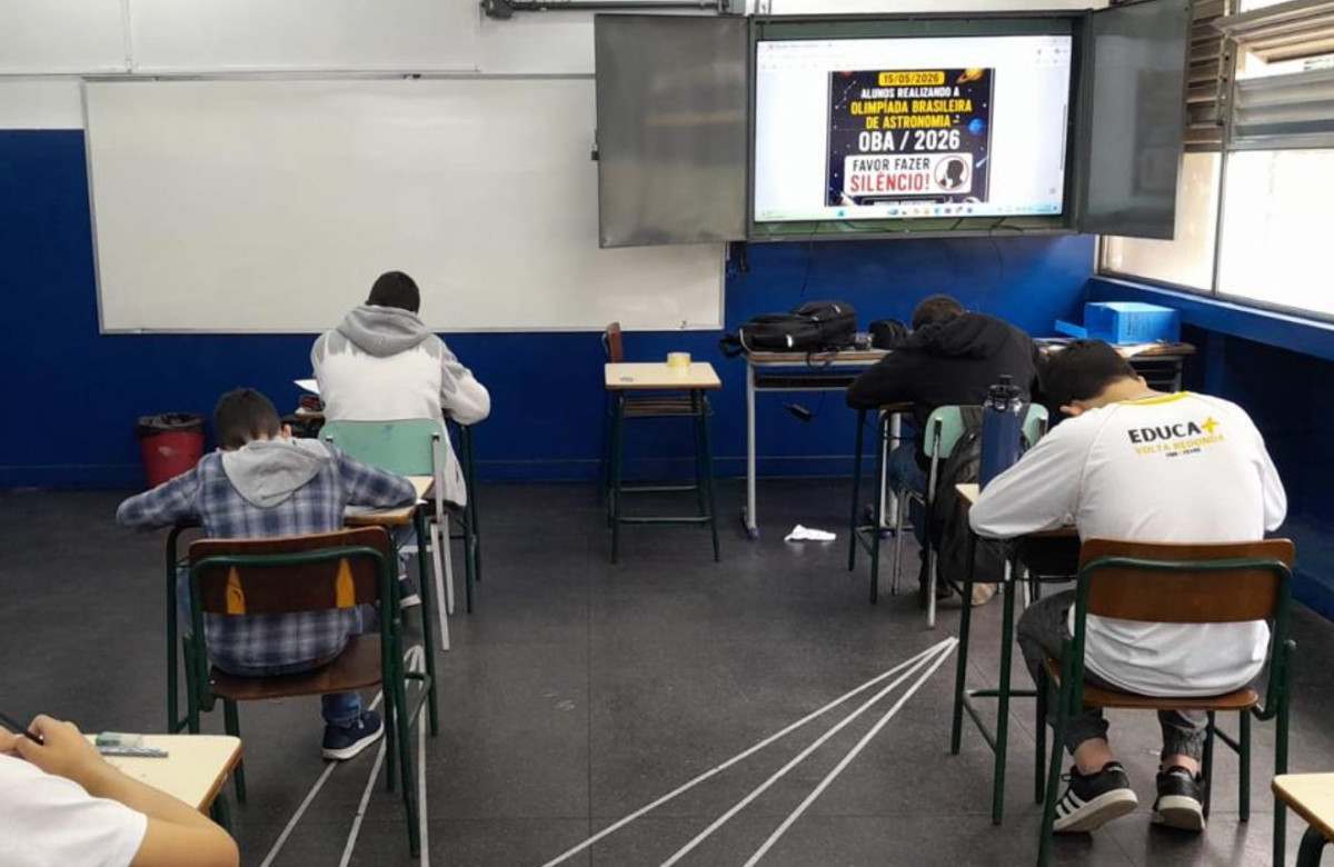 Alunos ganham medalhas em olimp&iacute;ada de educa&ccedil;&atilde;o
