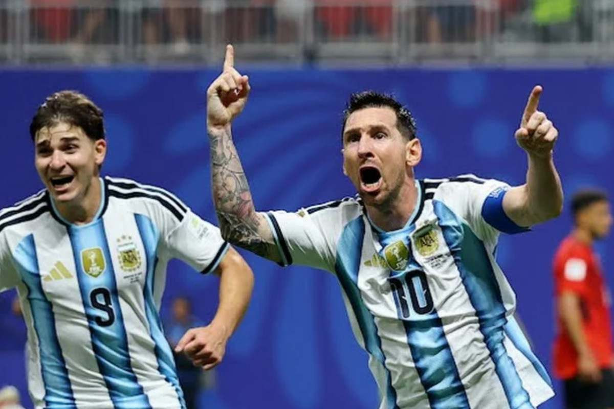 Em tarde inspirada, Messi comanda a virada da Argentina