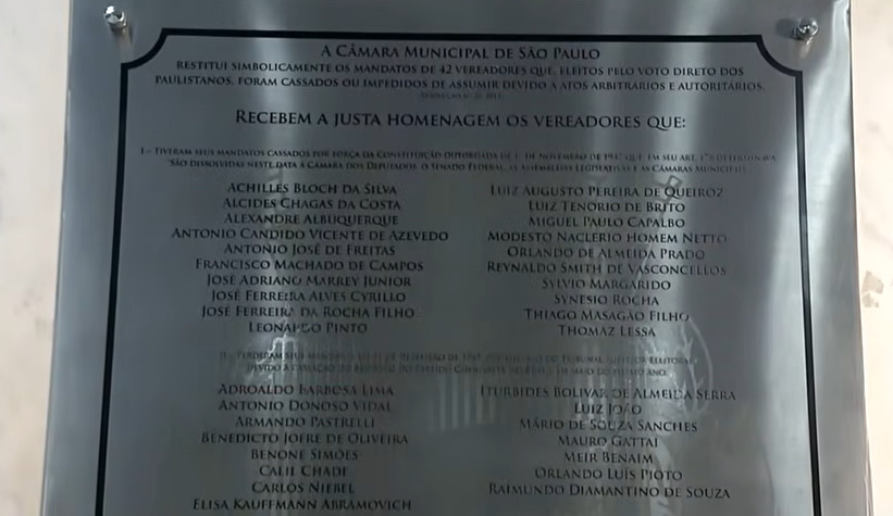 Placa na C&acirc;mara lembra vereadores cassados por regimes autorit&aacute;rios