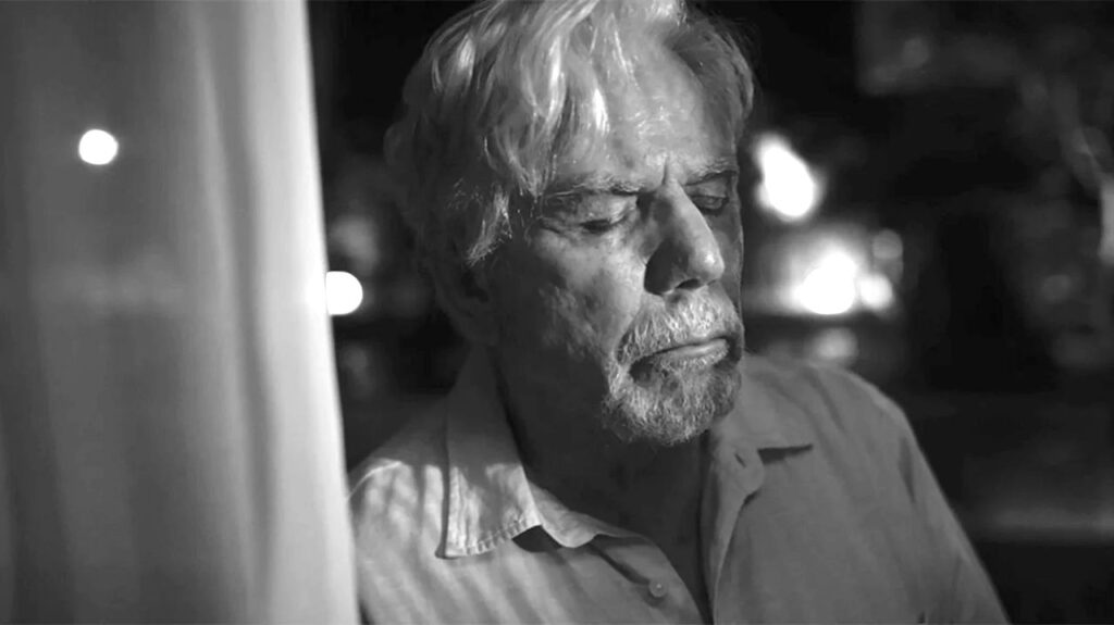 Perto da tela (grande), Reginaldo Faria &eacute; um sol