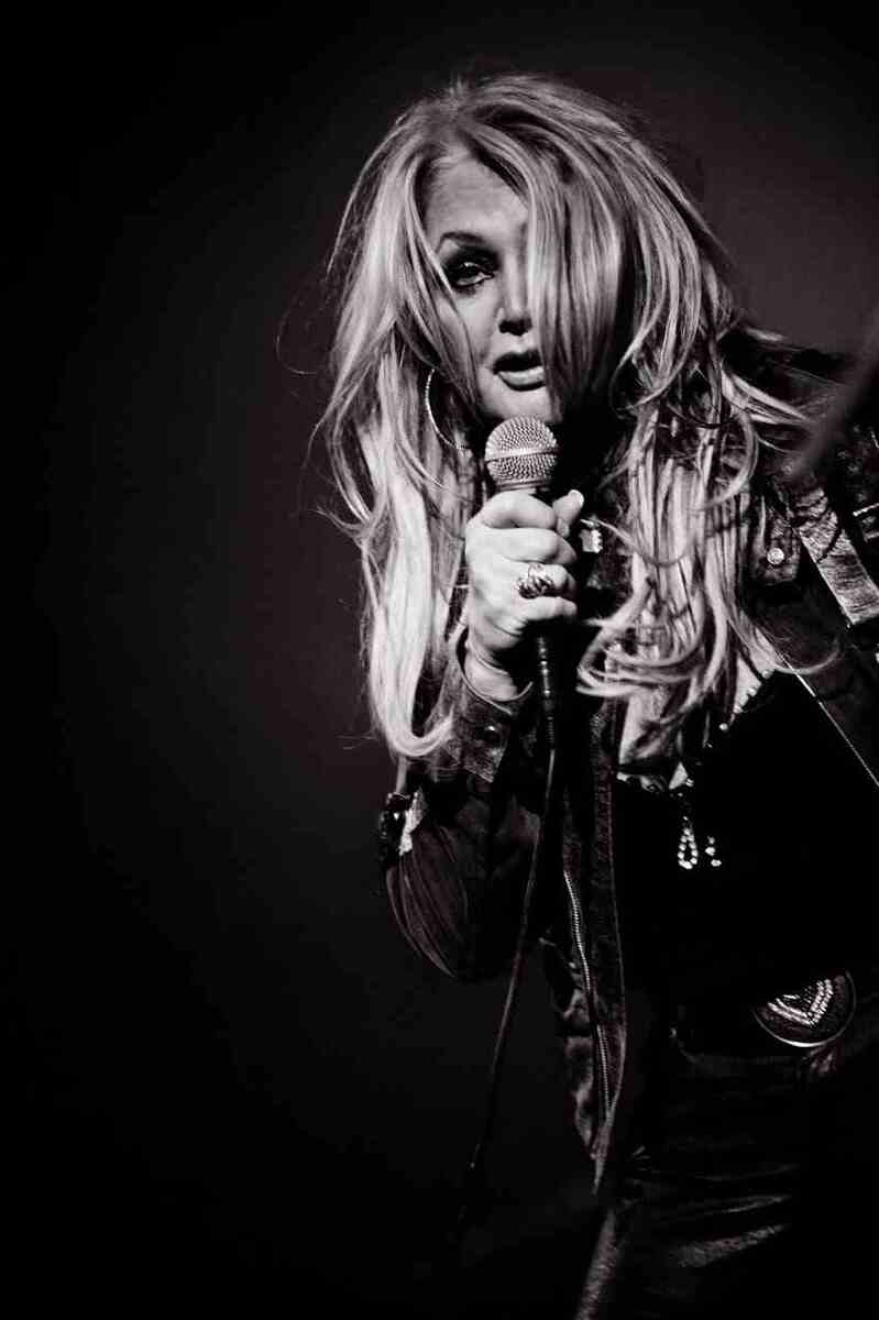 Morre Bonnie Tyler, voz de "Total Eclipse of the Heart", aos 75 anos