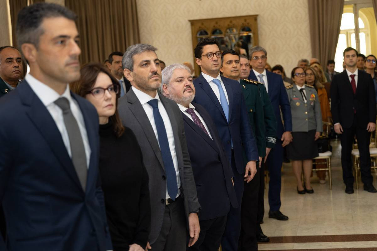 Coluna Magnavita | Medalha de M&eacute;rito da Casa Militar homenageia autoridades