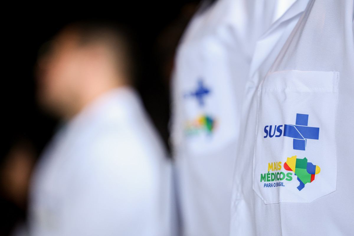 1.136 vagas de m&eacute;dicos especialistas