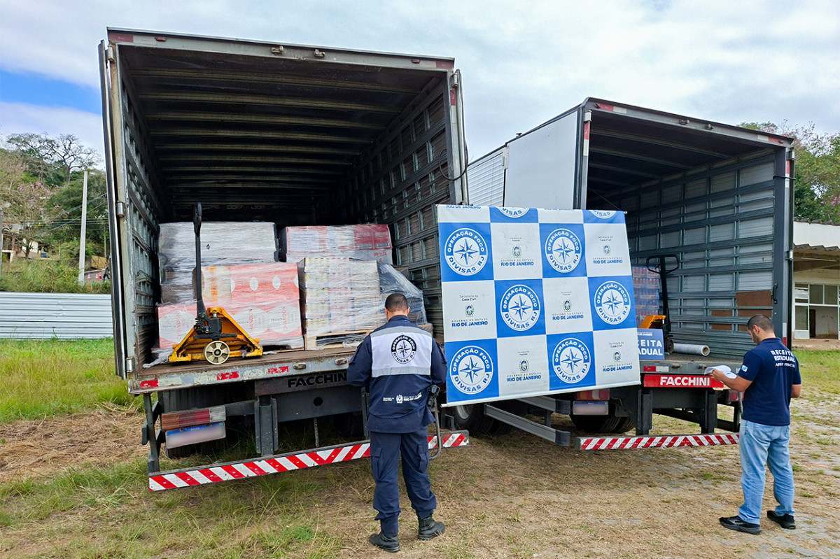Bebidas e combust&iacute;veis irregulares apreendidas em Levy Gasparian