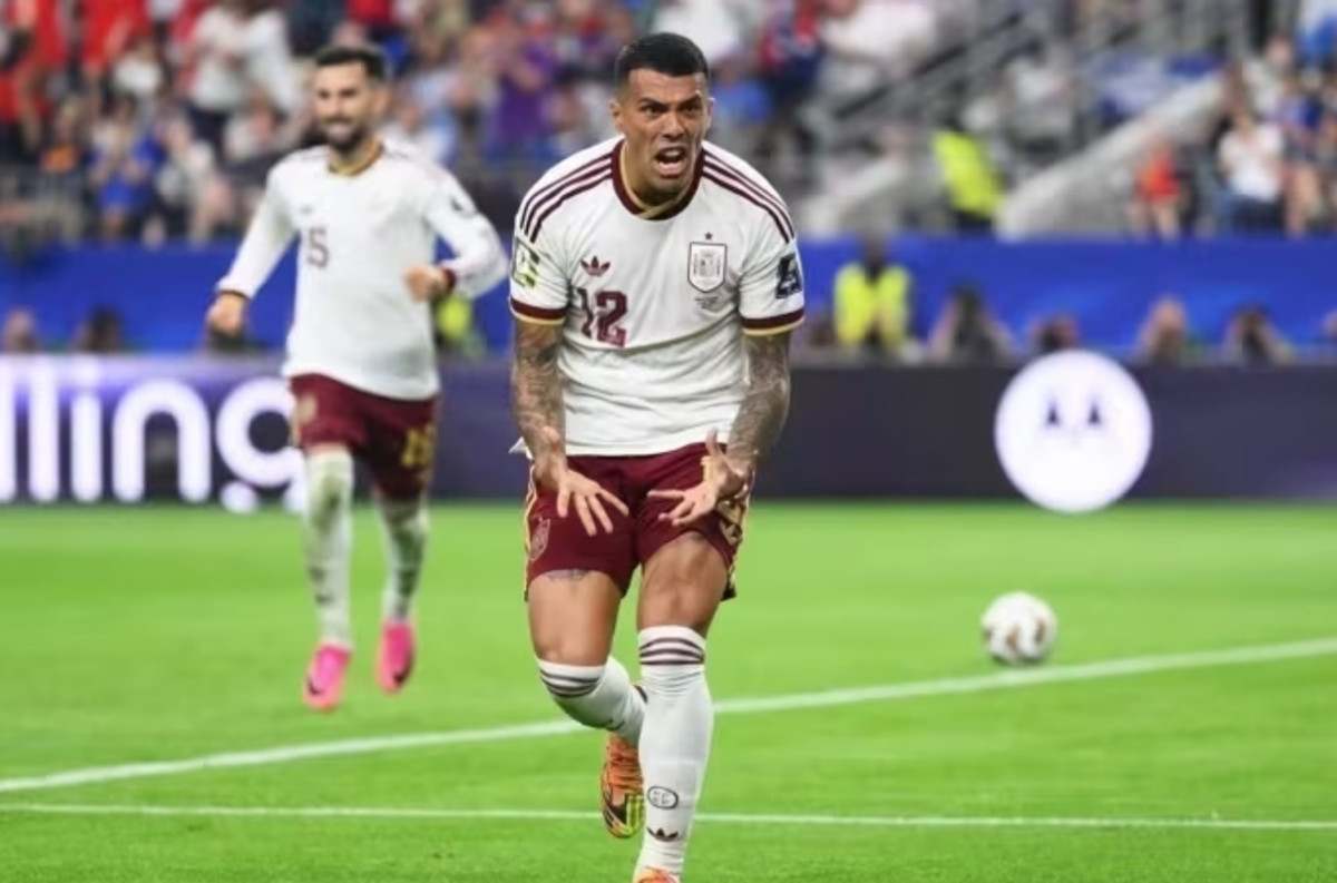 Espanha domina a Fran&ccedil;a, vence e vai &agrave; final da Copa 2026