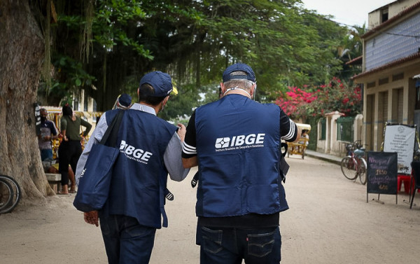 Servidores do IBGE discutem greve a partir de 5 de agosto