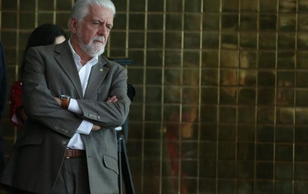 PF detalha rotina de contatos entre Jaques Wagner e empres&aacute;rio ligado ao Master para n&atilde;o produzir provas