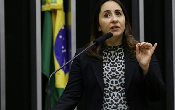 Projeto de Lei prev&ecirc; transi&ccedil;&atilde;o do Cad&Uacute;nico para inclus&atilde;o produtiva