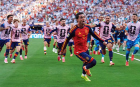 Espanha vence Argentina e conquista o bicampeonato da Copa do Mundo