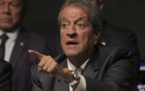 Valdemar volta ao comando da campanha de Fl&aacute;vio
