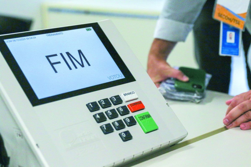 Coluna Magnavita | Vetor Arrow: 88% dos fluminenses n&atilde;o sabem em quem votar para o Senado