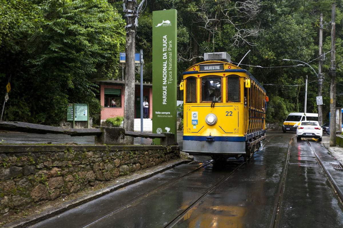 Ramal Silvestre do Bonde de Santa Teresa em circula&ccedil;&atilde;o di&aacute;ria