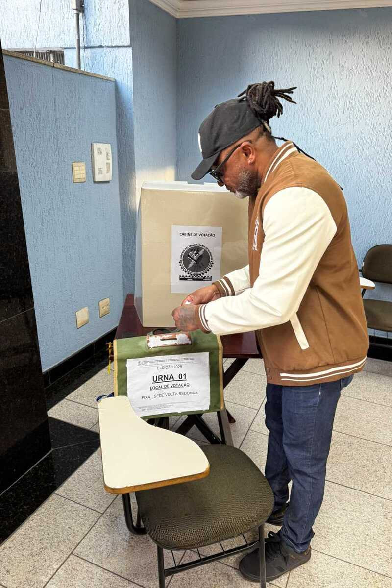 Clima acalorado durante elei&ccedil;&atilde;o do Sindicato dos Metal&uacute;rgicos do SF
