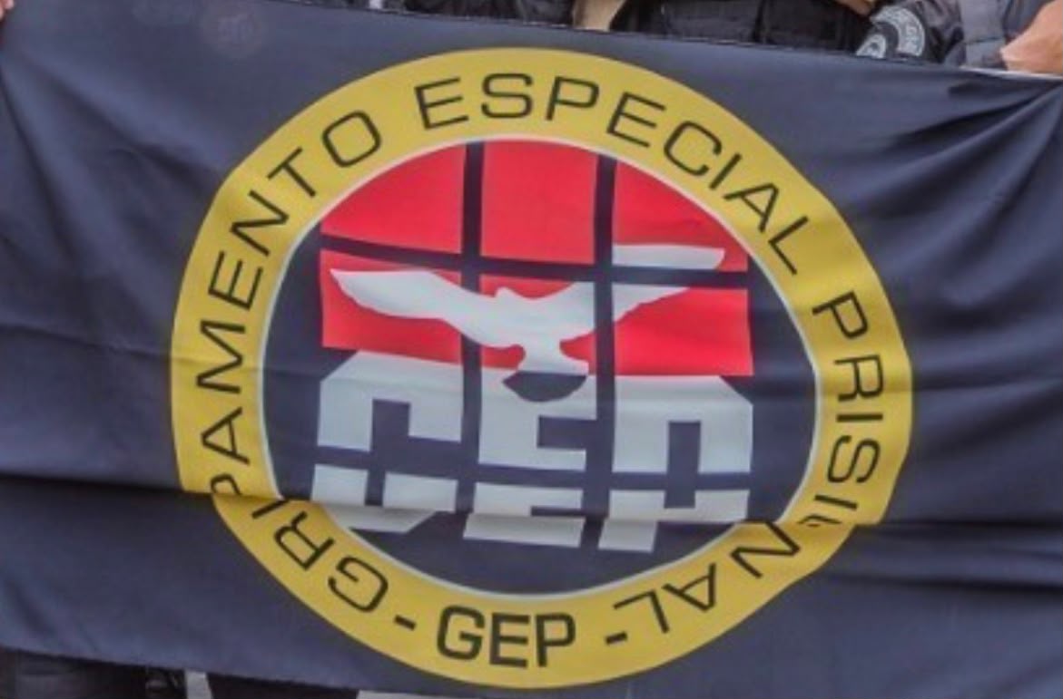 Did&ecirc; agora &eacute; h&oacute;spede do Coronel Tarciso&nbsp;no Grupo Prisional Especial dos Bombeiros