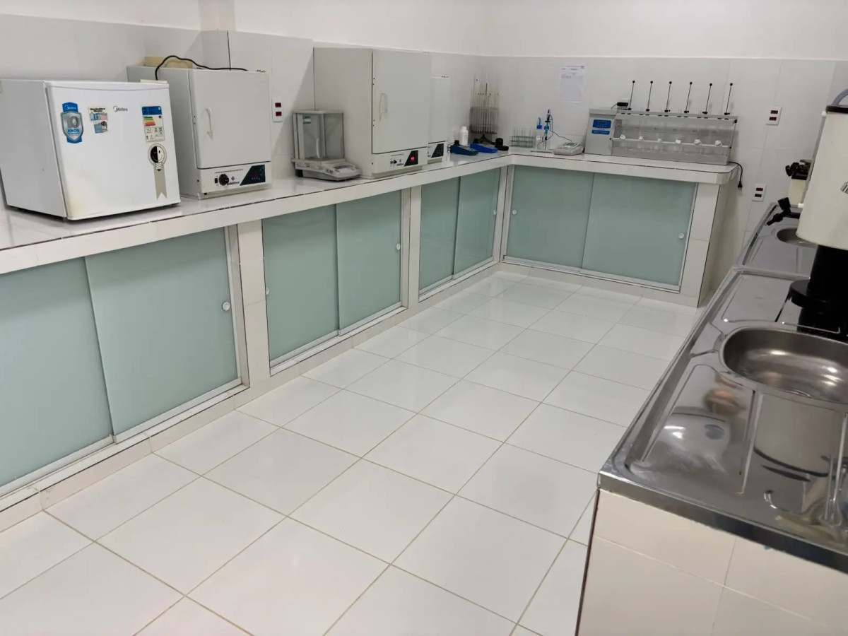 Saaetri reforma laborat&oacute;rio da ETA Cantagalo