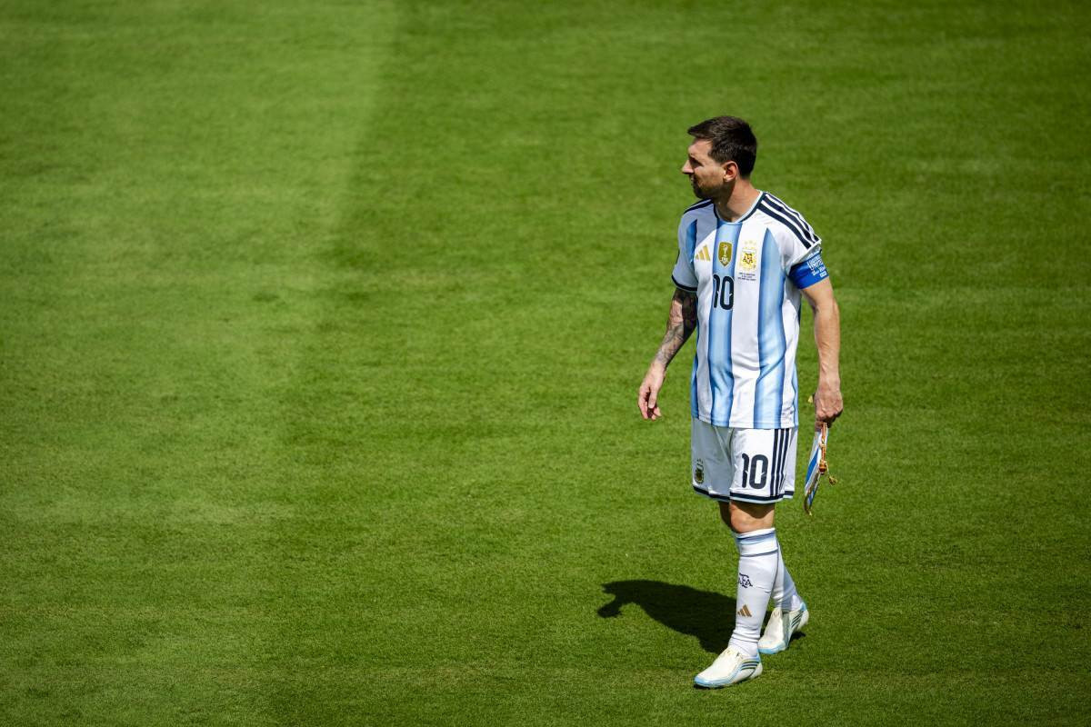 Lionel Messi anuncia aposentadoria da sele&ccedil;&atilde;o argentina