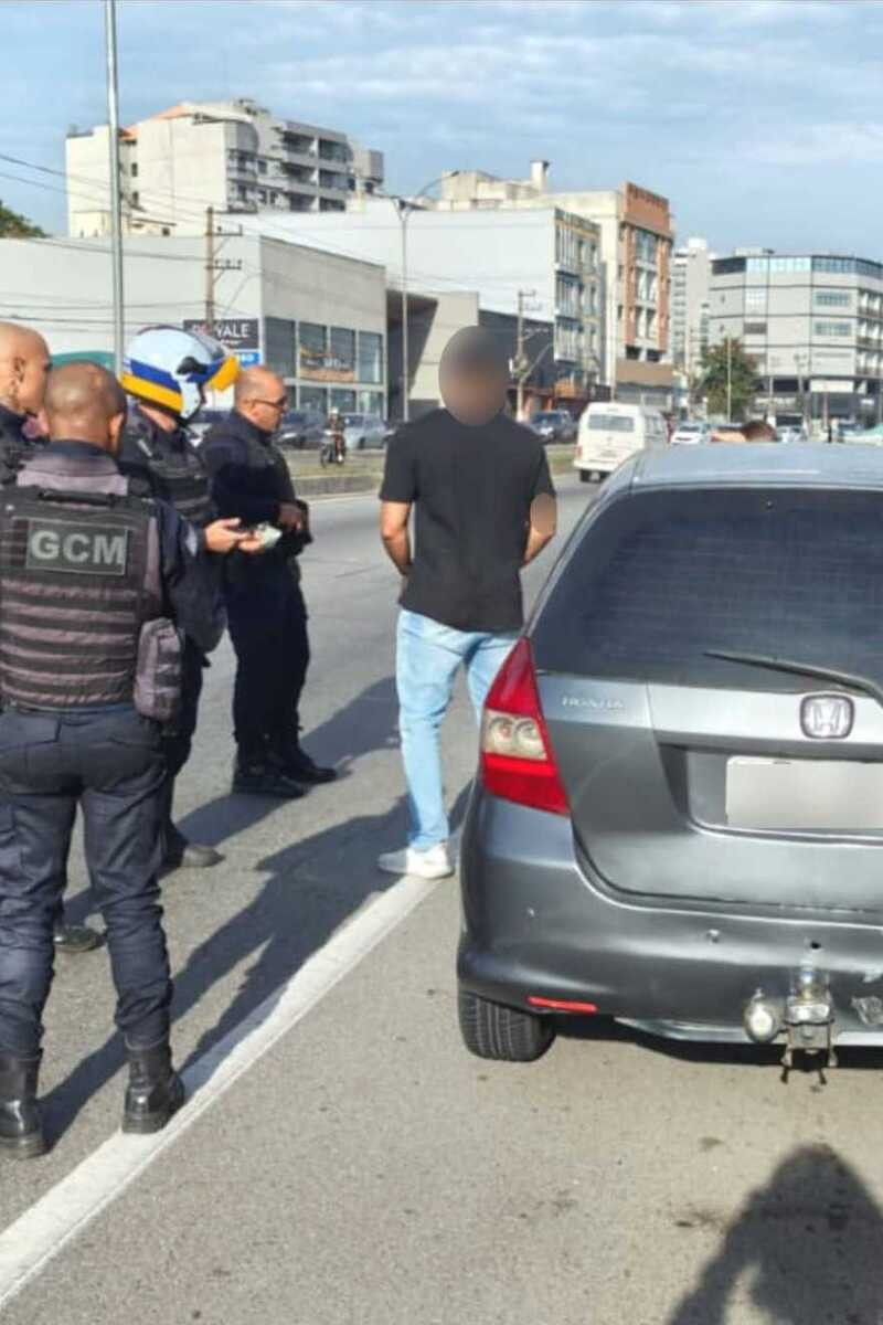 GMVR prende homem por d&iacute;vida de pens&atilde;o e recupera carro furtado