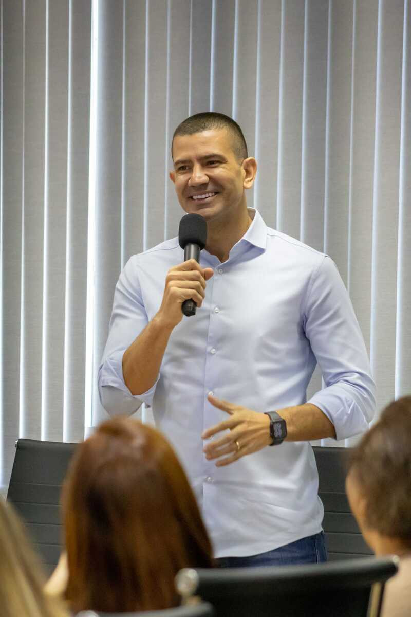 Douglas Ruas defende novo protocolo estadual para refor&ccedil;ar a prote&ccedil;&atilde;o a mulheres v&iacute;timas de viol&ecirc;ncia