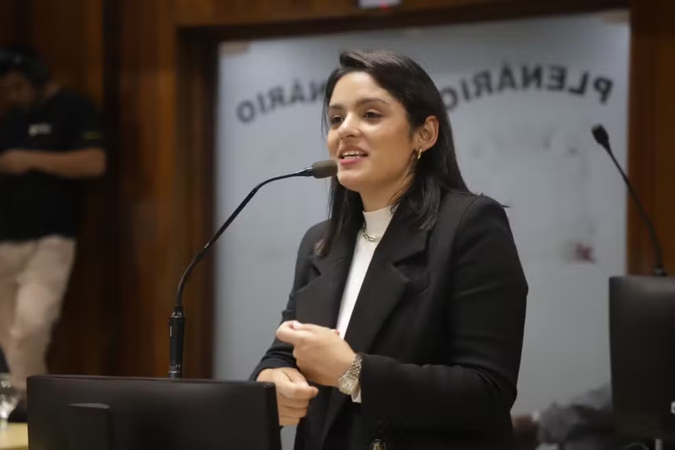 Justi&ccedil;a determina investiga&ccedil;&atilde;o contra ex‑namorado de Malu Fernandes