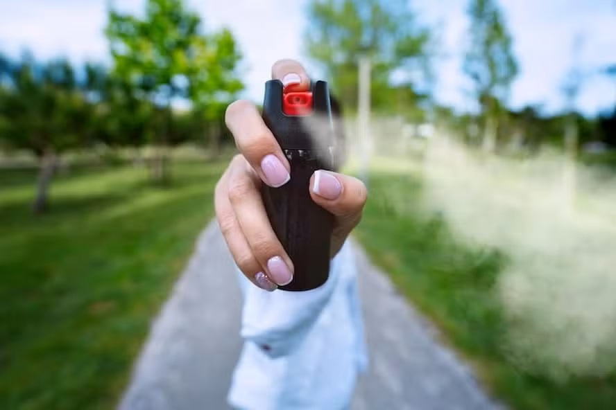 Lei autoriza spray de pimenta, mas &eacute; preciso cuidado no seu uso