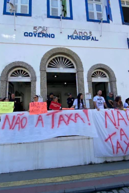 Novo ato em Angra dos Reis questiona taxa de turismo