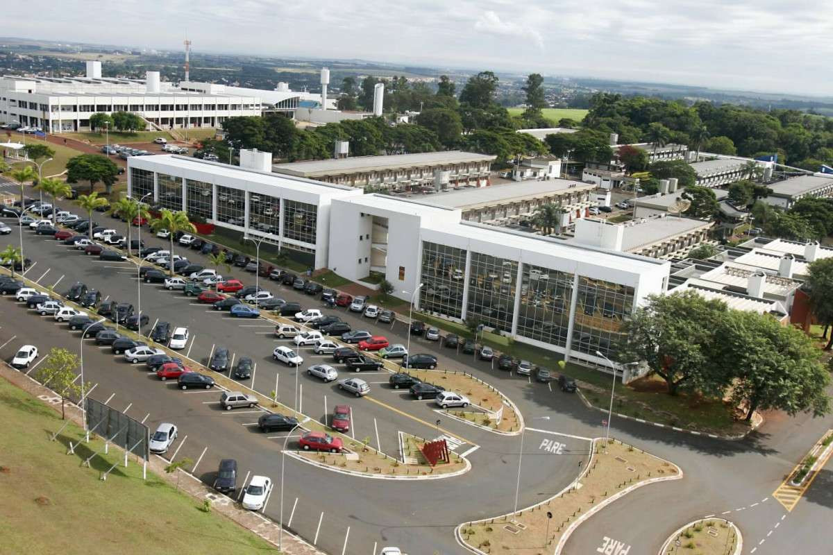 MP abre inqu&eacute;rito para apurar den&uacute;ncia de racismo contra aluno na PUC‑Campinas