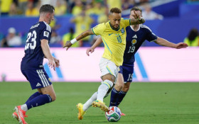 Neymar confirma aposentadoria da Sele&ccedil;&atilde;o Brasileira