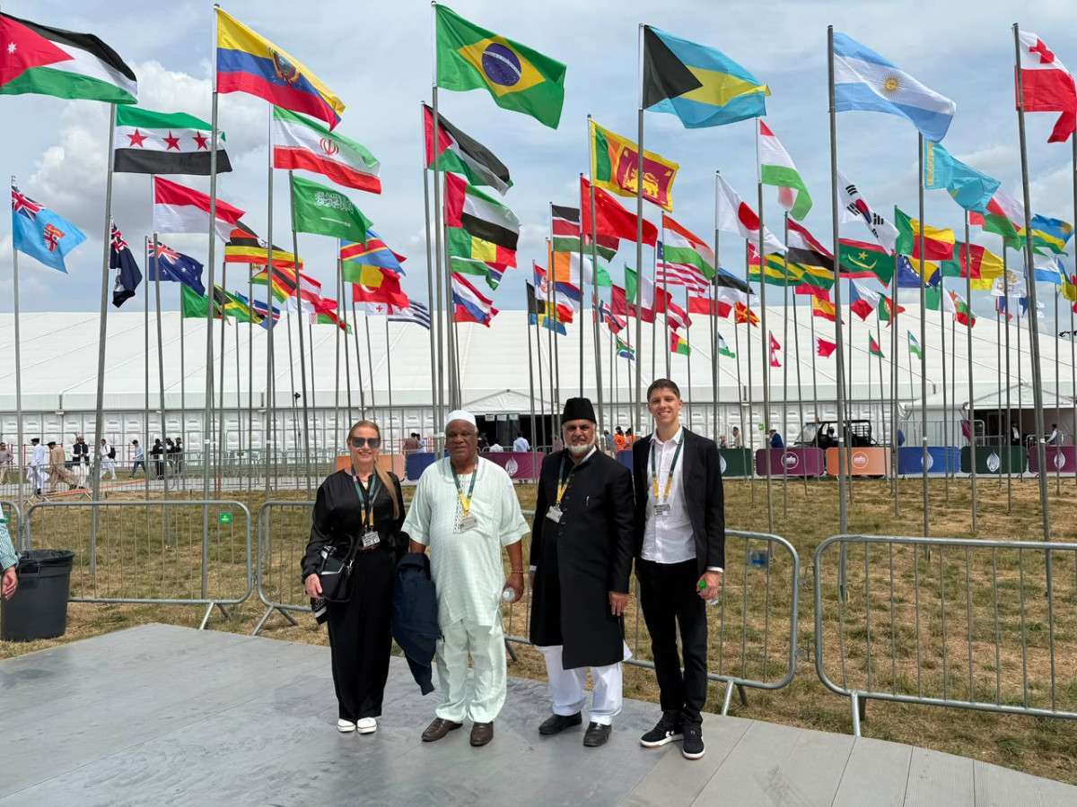 Jalsa Salana re&uacute;ne mais de 50 mil pessoas no Reino Unido