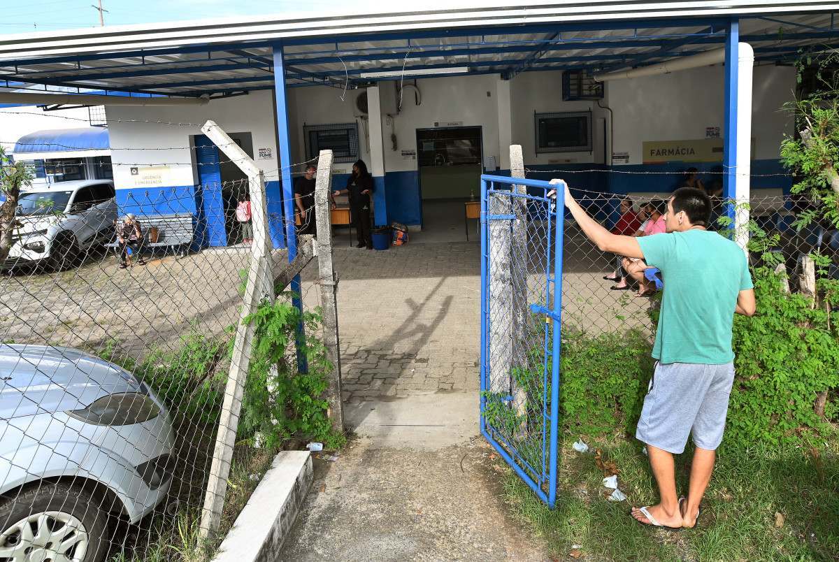 Vereador aponta sobrecarga e falta de m&eacute;dicos no CS Carvalho de Moura
