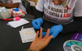 Desinforma&ccedil;&atilde;o sobre HIV dificulta tratamento