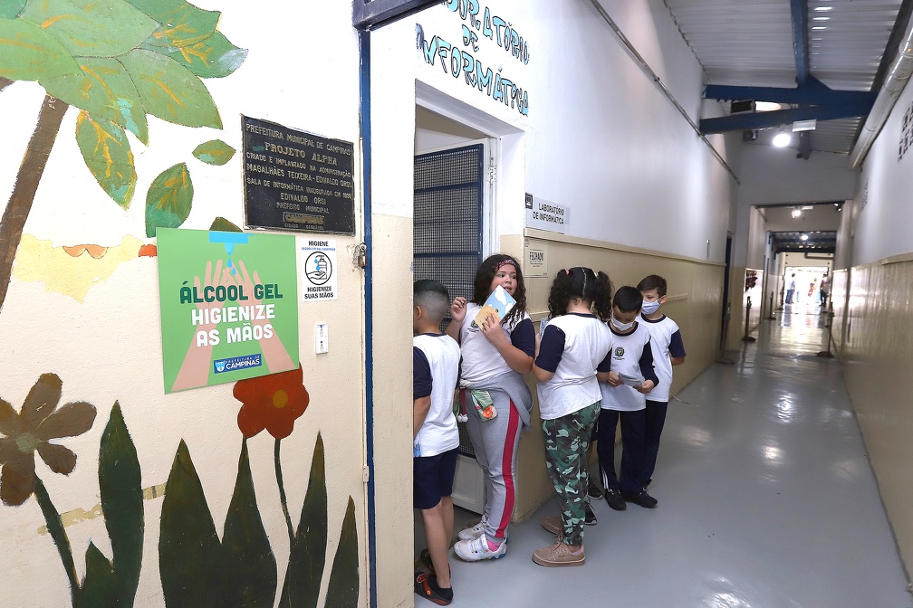 Campinas alerta escolas sobre sarampo e refor&ccedil;a vacina&ccedil;&atilde;o